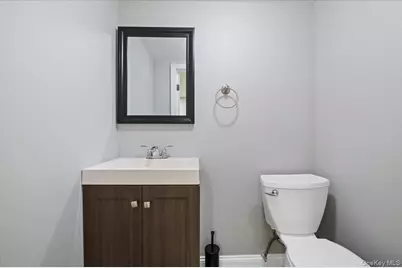 711 Koelbel Court, Baldwin, NY 11510 - Photo 21