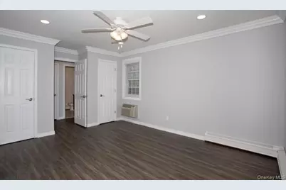 53 S Clinton Avenue #N1, Bay Shore, NY 11706 - Photo 5