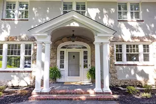 11 Arbutus Ln, Stony Brook, NY 11790 - Photo 3