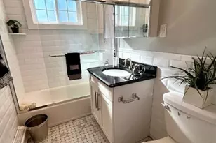 11 S Saxon Ave, Bay Shore, NY 11706 - Photo 9