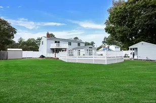 963 Sycamore Ave, Bohemia, NY 11716 - Photo 29