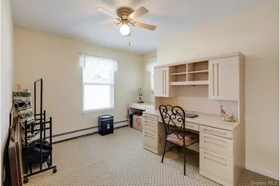 963 Sycamore Avenue, Bohemia, NY 11716 - Photo 23