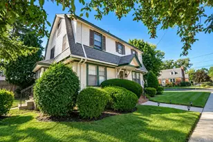 676 6th Ave, New Hyde Park, NY 11040 - Photo 3