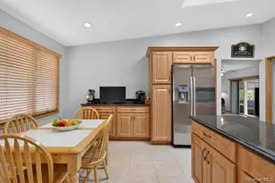 24 Peerless Dr, Oyster Bay, NY 11771 - Photo 19