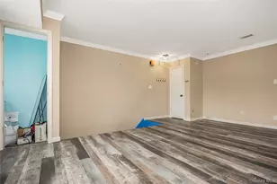 8 Cheyenne Ct, Coram, NY 11727 - Photo 5