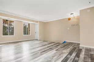 8 Cheyenne Ct, Coram, NY 11727 - Photo 3