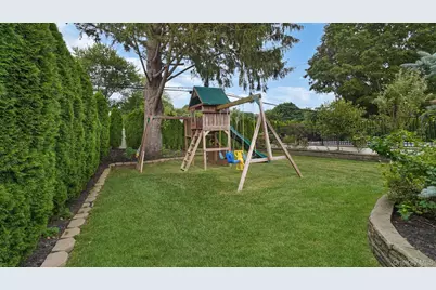 5 Crabapple Lane, Commack, NY 11725 - Photo 27