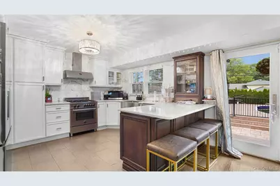 5 Crabapple Lane, Commack, NY 11725 - Photo 7