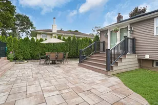 5 Crabapple Ln, Commack, NY 11725 - Photo 25