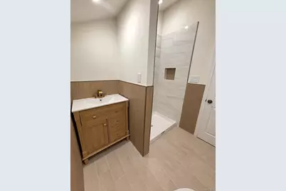 750 Wesley Street, Baldwin, NY 11510 - Photo 19