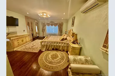 139-04 Coolidge Avenue, Briarwood, NY 11435 - Photo 9