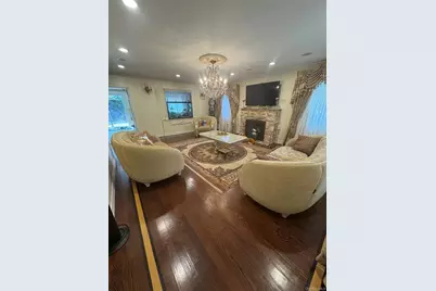 139-04 Coolidge Avenue, Briarwood, NY 11435 - Photo 7