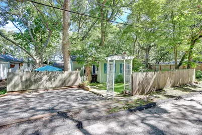 30 Neptune Place, Calverton, NY 11933 - Photo 29