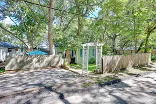 30 Neptune Pl, Calverton, NY 11933 - Photo 29
