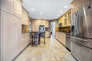 159 Murray Dr, Oceanside, NY 11572 - Photo 13
