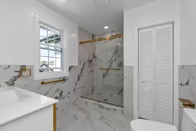 27 2nd Street, Lynbrook, NY 11563 - Photo 15
