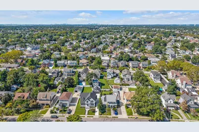 27 2nd Street, Lynbrook, NY 11563 - Photo 39