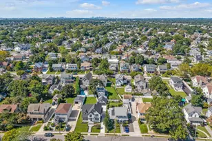 27 2nd St, Lynbrook, NY 11563 - Photo 39