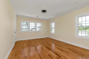 27 2nd St, Lynbrook, NY 11563 - Photo 17
