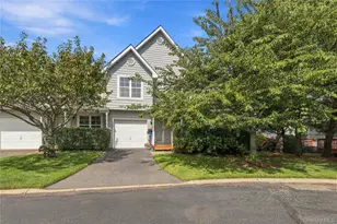 77 Sunburst Terrace, Central Islip, NY 11722 - Photo 3