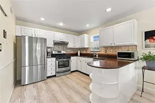 77 Sunburst Terrace, Central Islip, NY 11722 - Photo 7