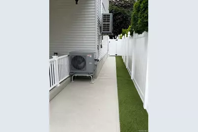 130 Elizabeth Avenue, Hempstead, NY 11550 - Photo 29