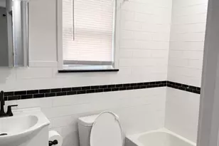 130 Elizabeth Ave, Hempstead, NY 11550 - Photo 13