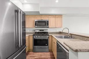 1 Patricia Ln, Bronx, NY 10465 - Photo 11