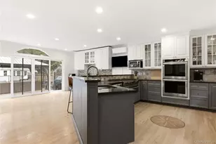 45 Meadow Glen Rd, Northport, NY 11768 - Photo 13