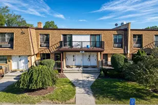 408 Carpenter Ave, Newburgh, NY 12550 - Photo 3