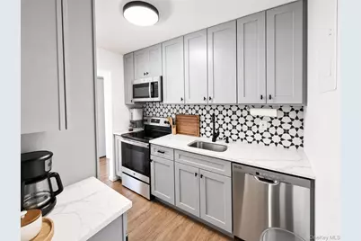408 Carpenter Avenue #4, Newburgh, NY 12550 - Photo 15