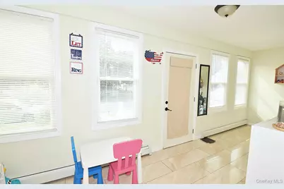 17 Maple Avenue, Port Jefferson Station, NY 11776 - Photo 3