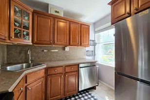 147-28 Charter Rd, Briarwood, NY 11435 - Photo 9