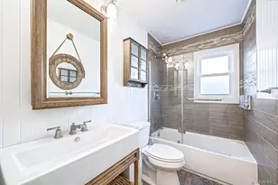 41 E Saltaire Rd, Lindenhurst, NY 11757 - Photo 11