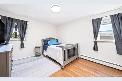 41 E Saltaire Road, Lindenhurst, NY 11757 - Photo 13
