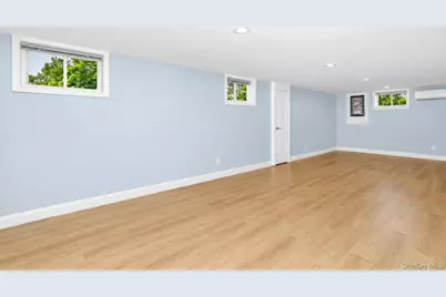 20 Danbury Avenue, Patchogue, NY 11772 - Photo 31
