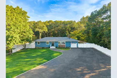 20 Danbury Avenue, Patchogue, NY 11772 - Photo 5
