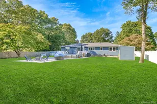 20 Danbury Ave, Patchogue, NY 11772 - Photo 41