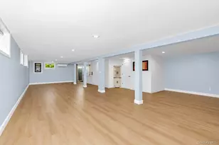 20 Danbury Ave, Patchogue, NY 11772 - Photo 29
