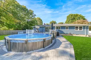 20 Danbury Ave, Patchogue, NY 11772 - Photo 37