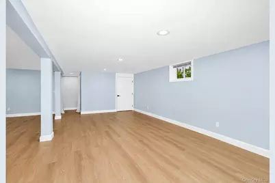 20 Danbury Avenue, Patchogue, NY 11772 - Photo 33