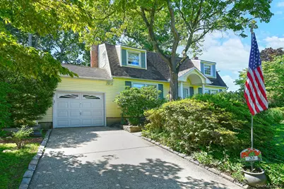 20 Brook Lane, Smithtown, NY 11787 - Photo 3