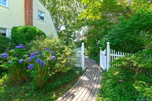 20 Brook Ln, Smithtown, NY 11787 - Photo 23