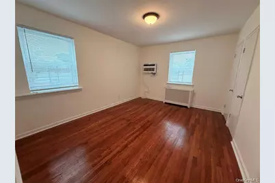 7231 Little Neck Parkway #1st Floor, Glen Oaks, NY 11004 - Photo 5