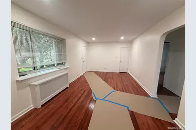 7231 Little Neck Parkway #1st Floor, Glen Oaks, NY 11004 - Photo 3