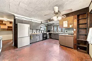 75 Weaving Ln, Wantagh, NY 11793 - Photo 5