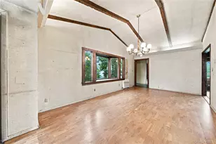 75 Weaving Ln, Wantagh, NY 11793 - Photo 3