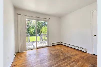 80 Carroll Avenue, Ronkonkoma, NY 11779 - Photo 9
