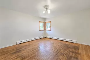 80 Carroll Ave, Ronkonkoma, NY 11779 - Photo 7