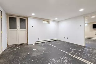 80 Carroll Ave, Ronkonkoma, NY 11779 - Photo 13